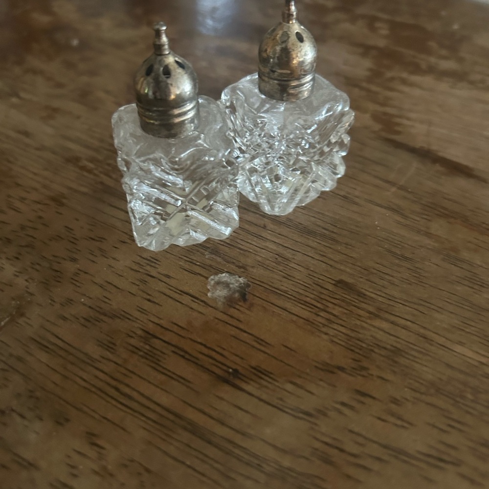 1950 Japan Crystal Mini salt N pepper shakers